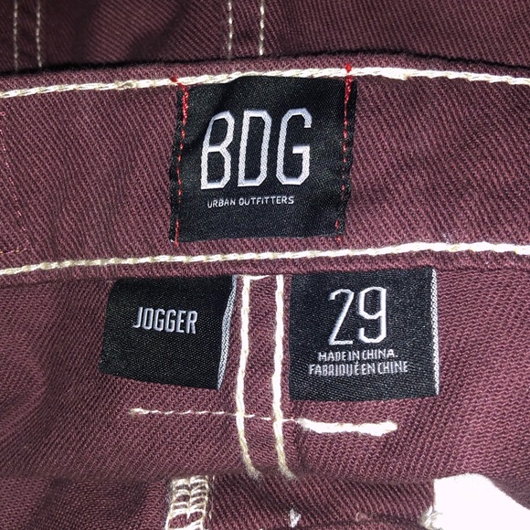 ✨✨ UO Cargo Pants ✨✨ - Picture 4 of 4